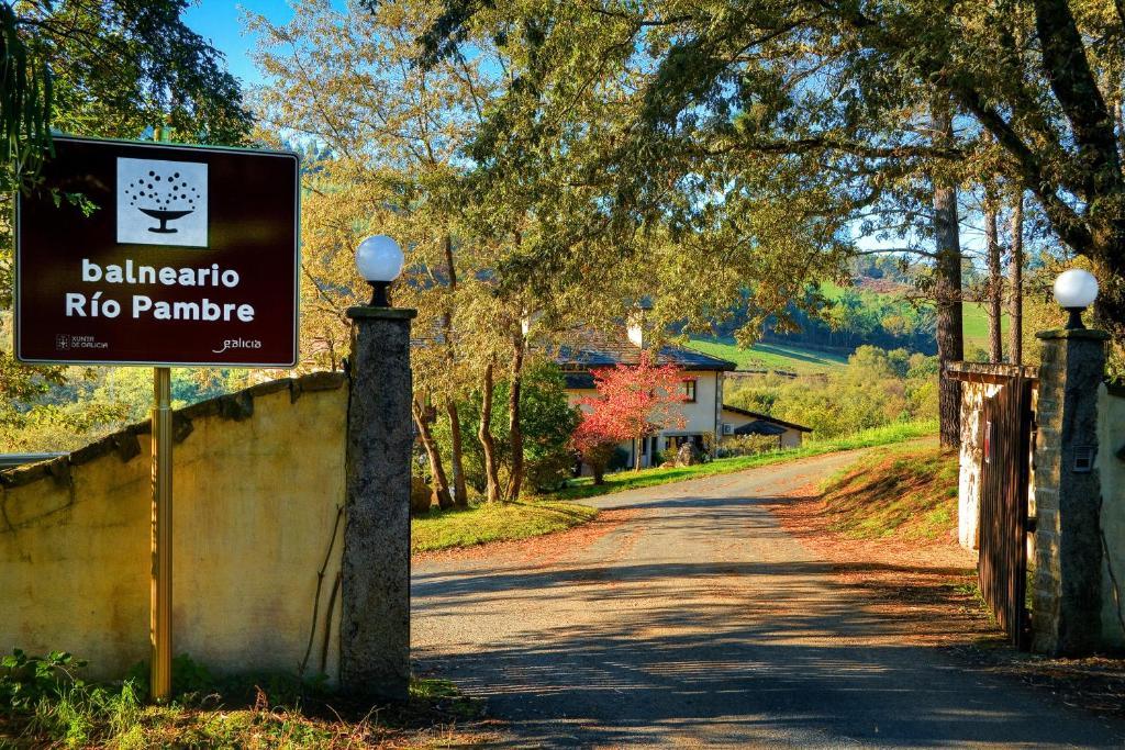 Hotel Balneario Rio Pambre Palas de Rei Kültér fotó